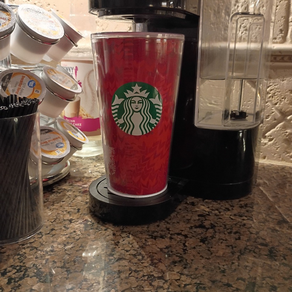 Starbucks Holiday Red Knit Pattern Cold Cup Tumbler 16oz Green Lid Straw 2014